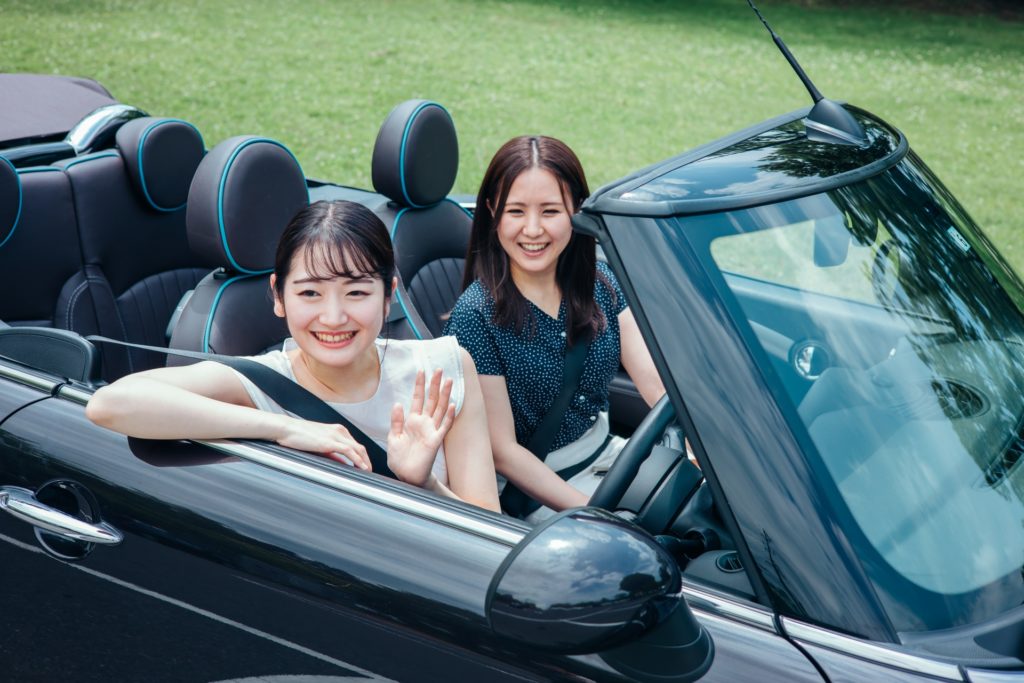 高級車 いくらから選ぶべきか徹底解説