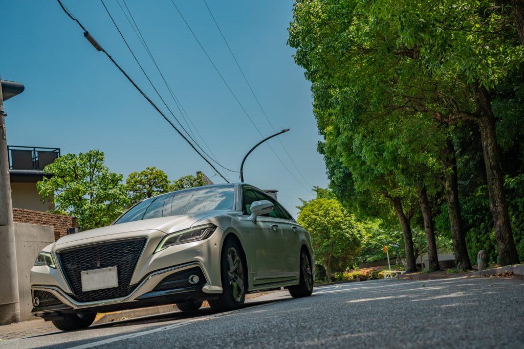 いくらから 高級車と呼べるのか一般的な考え